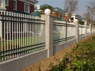 青海庭院锌钢护栏